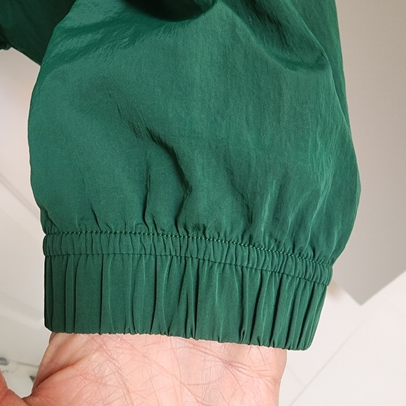 Lululemon Lightweight Hooded Jacket - Everglades Green - Picture 12 of 12